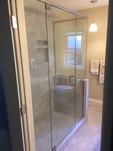 FRAMELESS ENCLOSURE - NOTCH KNEE WALL _ RETURN