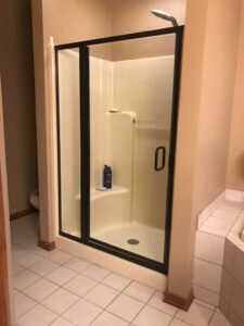 SEMI FRAMELESS - UPTOWN ENCLOSURE